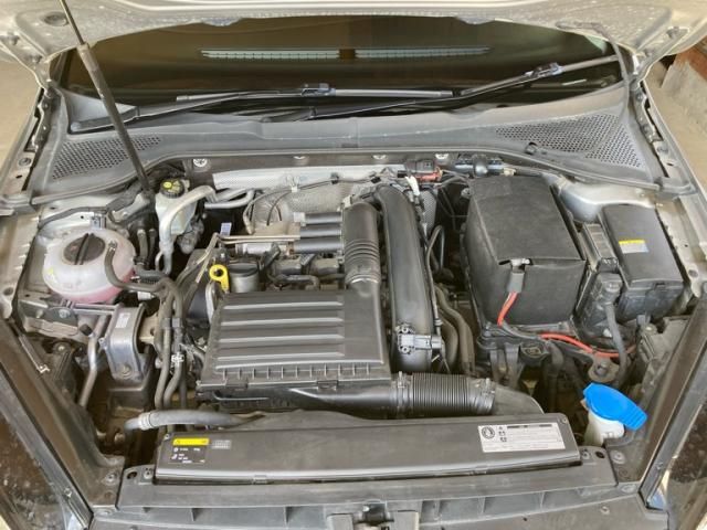 VOLKSWAGEN GOLF VARI 2015 Image 31