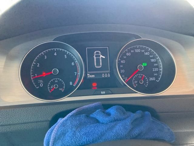 VOLKSWAGEN GOLF VARI 2015 Image 31