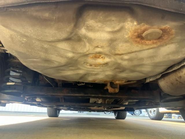 TOYOTA PRIUS ALPHA 2011 Image 31