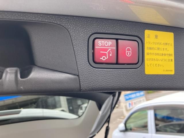 MERCEDES BENZ E CLAS 2017 Image 31