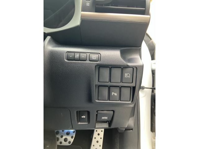 TOYOTA LEXUS IS350 2017 Image 31