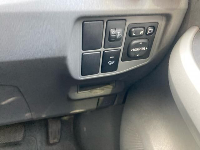 TOYOTA PRIUS 2009 Image 31