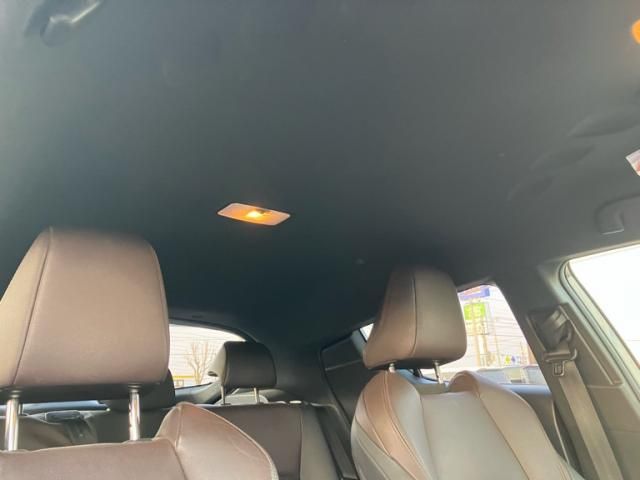 TOYOTA C-HR 2018 Image 31