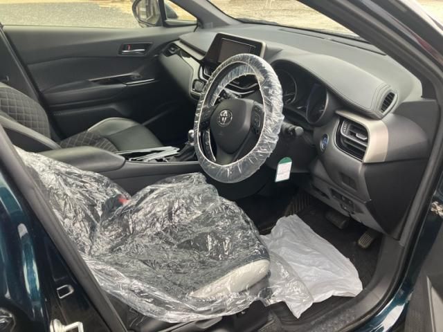 TOYOTA C-HR 2019 Image 31