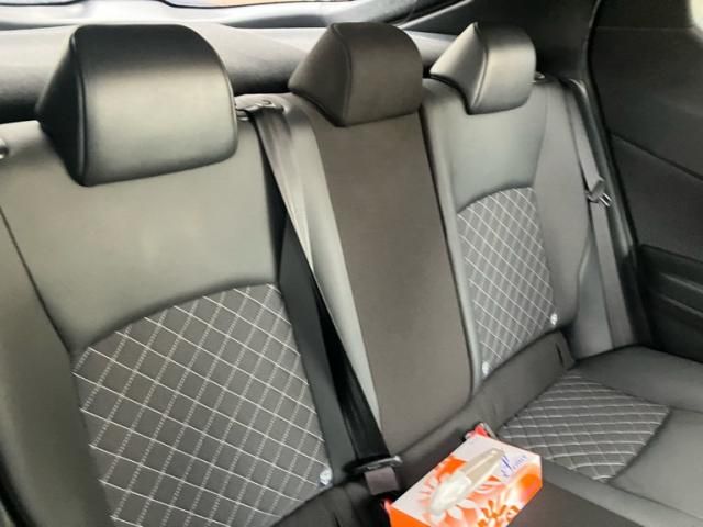 TOYOTA C-HR 2019 Image 31