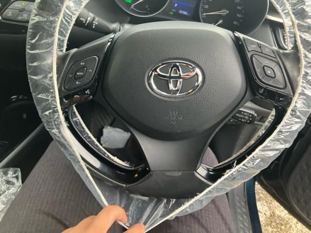 TOYOTA C-HR 2019 Image 31