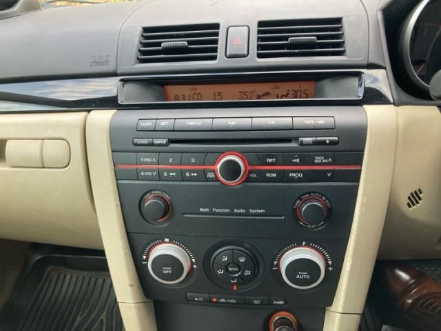 MAZDA AXELA SPORTS 2005 Image 31