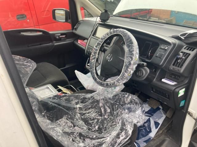 NISSAN SERENA  WG 2010 Image 31