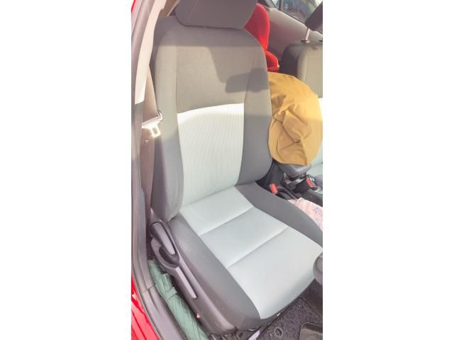 TOYOTA AQUA 2012 Image 31