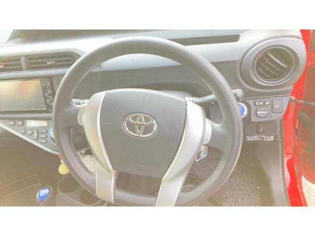 TOYOTA AQUA 2012 Image 31