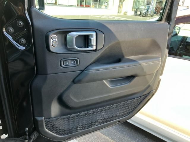 JEEP WRANGLER UNLIMI 2019 Image 31