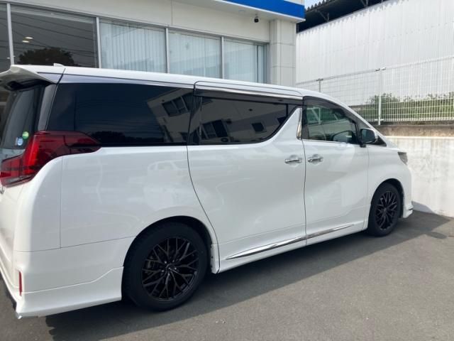 TOYOTA ALPHARD 2018 Image 31