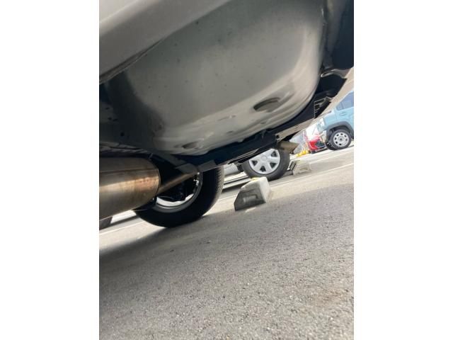 TOYOTA VOXY 2012 Image 31