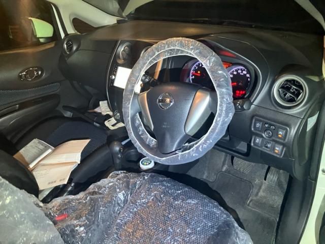 NISSAN NOTE 2015 Image 31