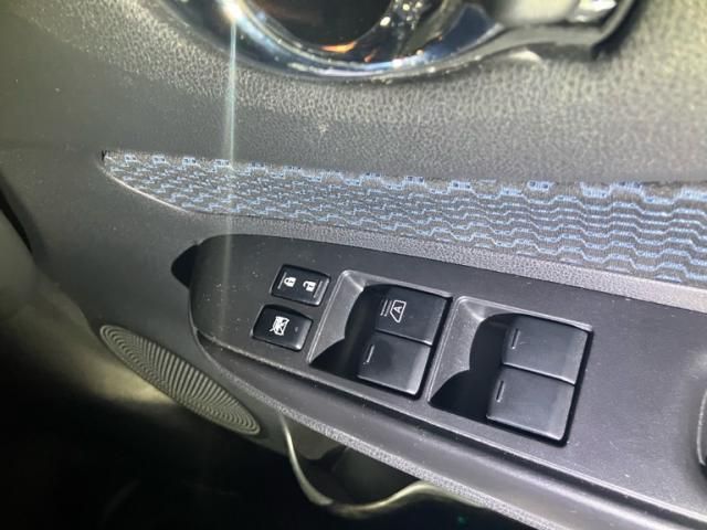 NISSAN NOTE 2015 Image 31
