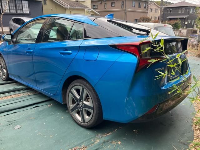 TOYOTA PRIUS 2019 Image 31