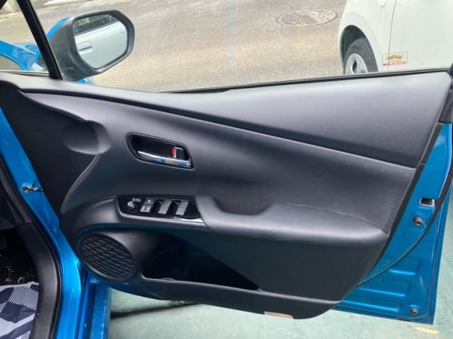 TOYOTA PRIUS 2019 Image 31