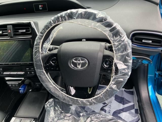 TOYOTA PRIUS 2019 Image 31