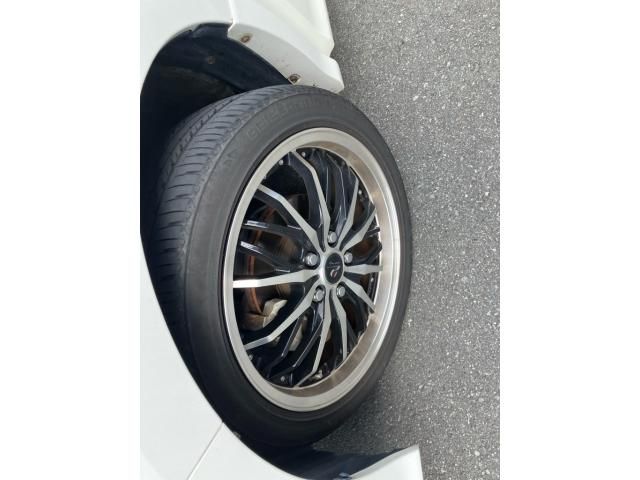 TOYOTA VOXY 2018 Image 31