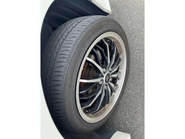 TOYOTA VOXY 2018 Image 31