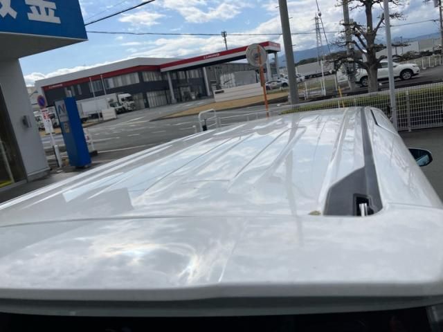 TOYOTA VOXY 2018 Image 31