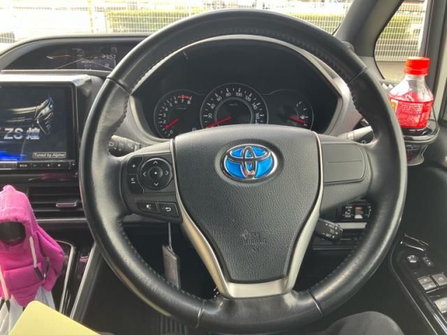 TOYOTA VOXY 2018 Image 31