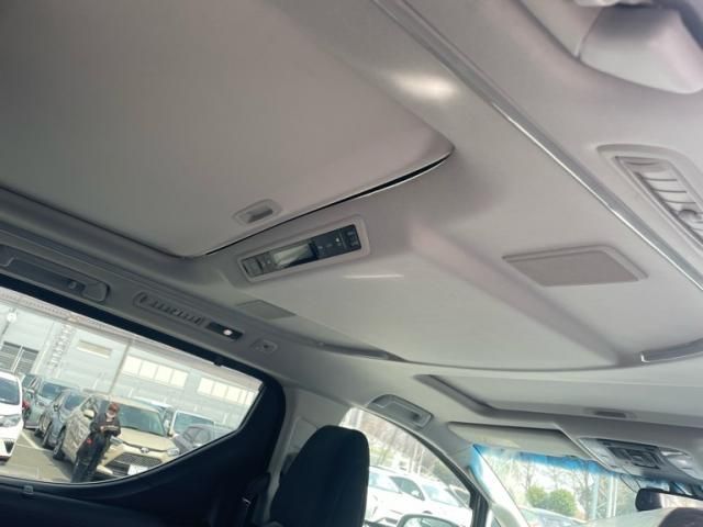 TOYOTA VELLFIRE 2015 Image 31