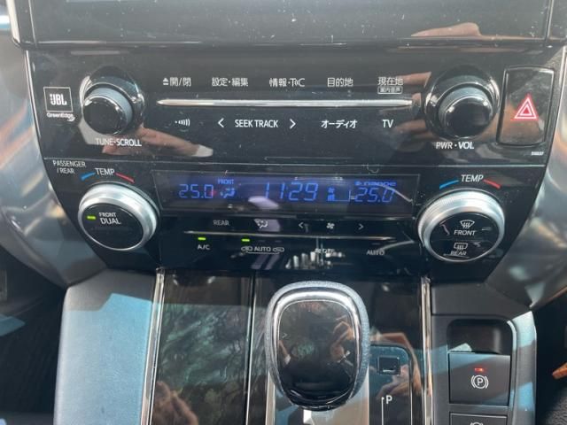 TOYOTA VELLFIRE 2015 Image 31