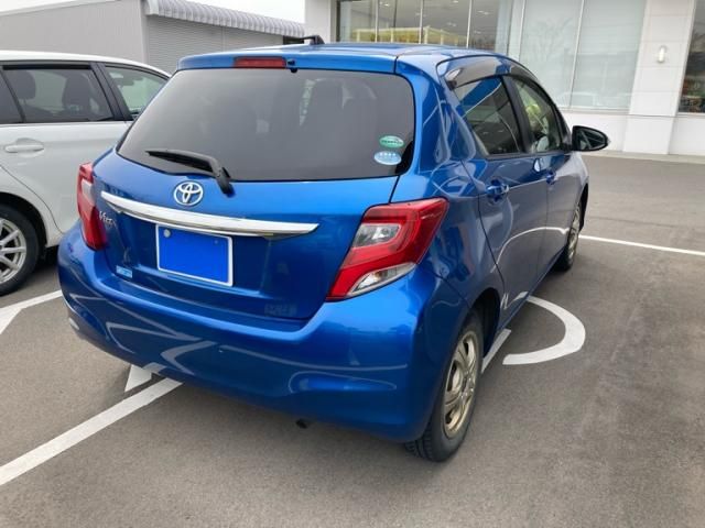 TOYOTA VITZ 2015 Image 31
