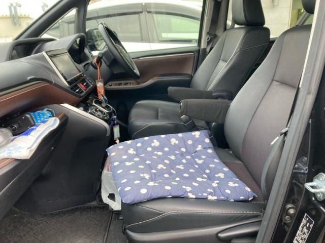 TOYOTA ESQUIRE HYBRID 2015 Image 31