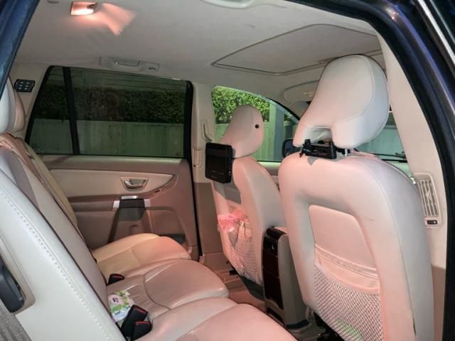 VOLVO XC90 2009 Image 31