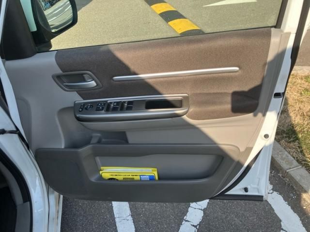 HONDA STEPWAGON 2015 Image 31