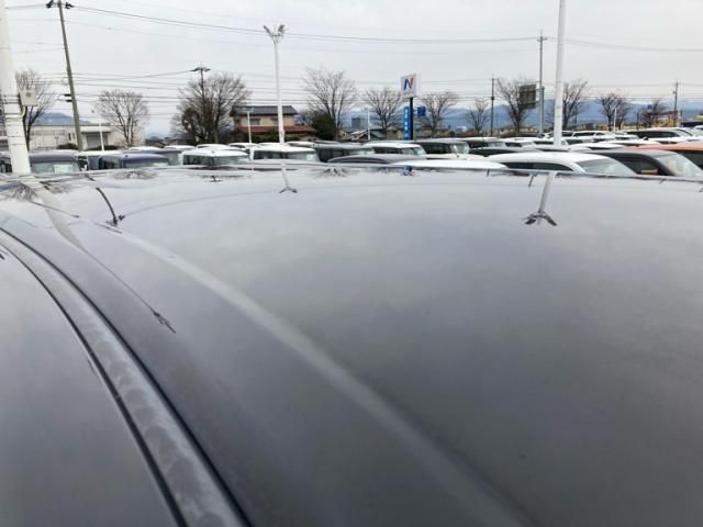 TOYOTA VOXY HYBRID 2018 Image 31