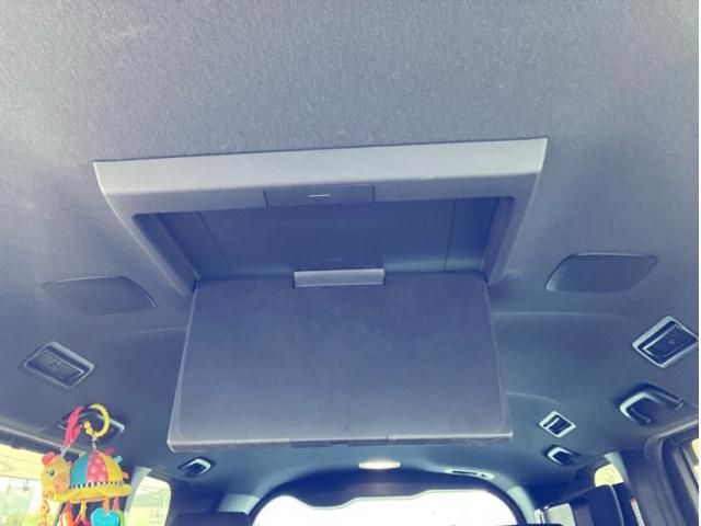 TOYOTA VOXY HYBRID 2018 Image 31