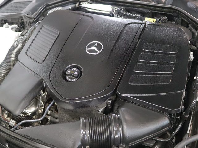 MERCEDES BENZ C CLAS 2023 Image 31