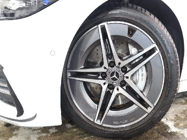 MERCEDES BENZ C CLAS 2023 Image 31