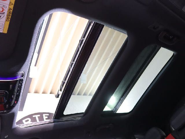 MERCEDES BENZ C CLAS 2023 Image 31