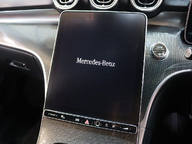 MERCEDES BENZ C CLAS 2023 Image 31