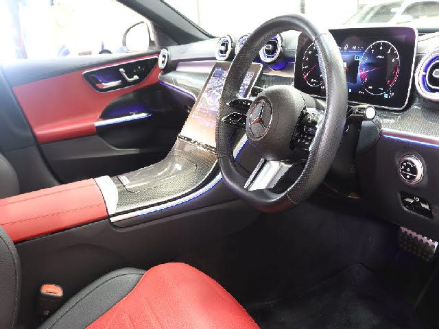MERCEDES BENZ C CLAS 2023 Image 31