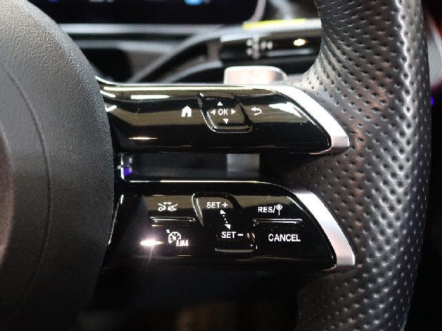 MERCEDES BENZ C CLAS 2023 Image 31