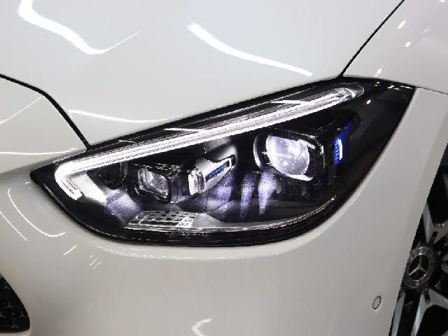 MERCEDES BENZ C CLAS 2023 Image 31