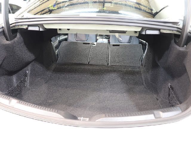 MERCEDES BENZ E CLAS 2019 Image 31