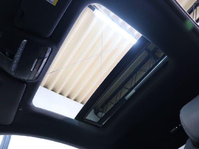 MERCEDES BENZ E CLAS 2019 Image 31