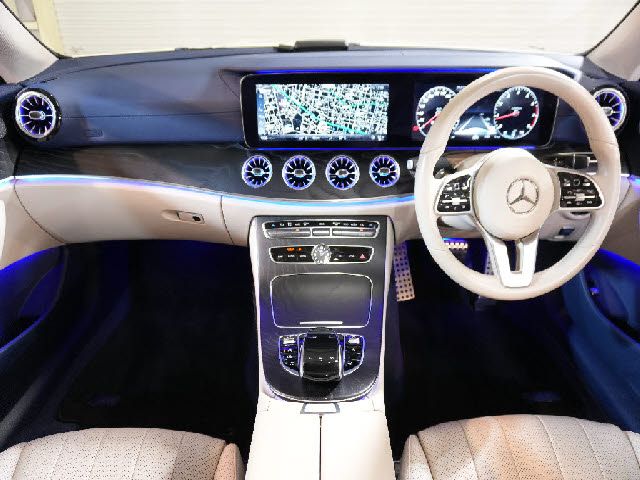MERCEDES BENZ E CLAS 2018 Image 31