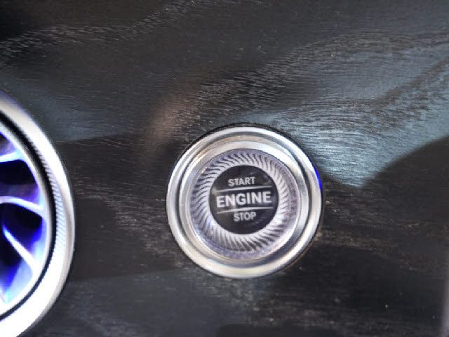 MERCEDES BENZ E CLAS 2018 Image 31