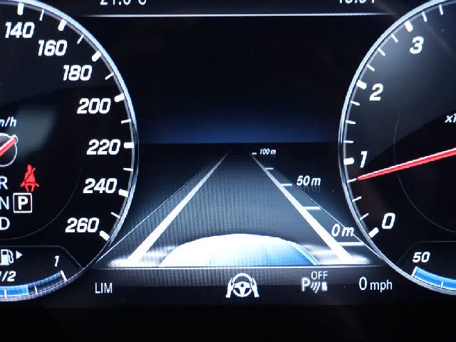 MERCEDES BENZ E CLAS 2018 Image 31