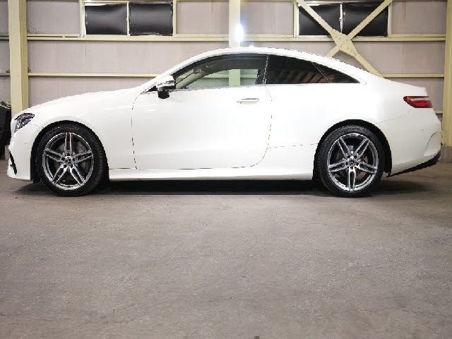 MERCEDES BENZ E CLAS 2018 Image 31
