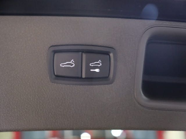 PORSCHE MACAN 2016 Image 31