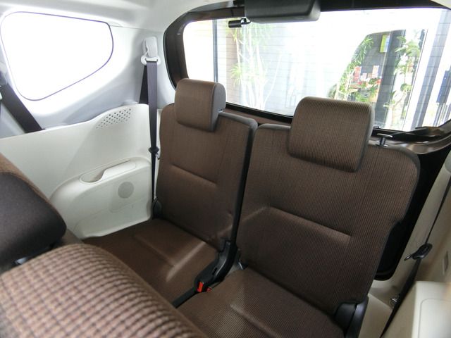 TOYOTA SIENTA 2016 Image 31