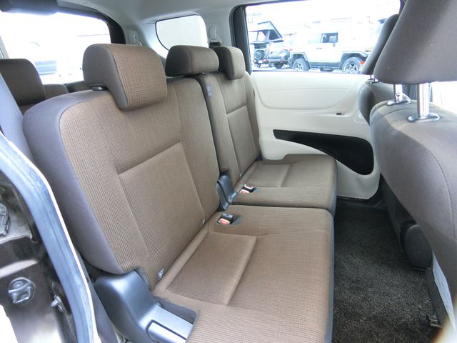 TOYOTA SIENTA 2016 Image 31